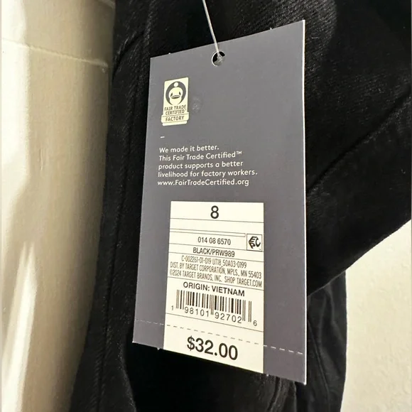 NWT Women’s Universal Threads Black Denim Strapless Dress
Size 8 - Picture 3 of 4